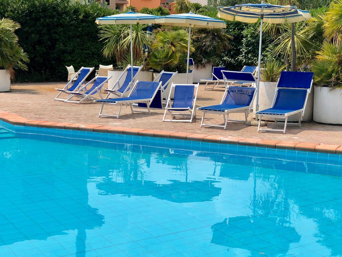 Hotel Riviera Pietra Ligure Eksteriør billede