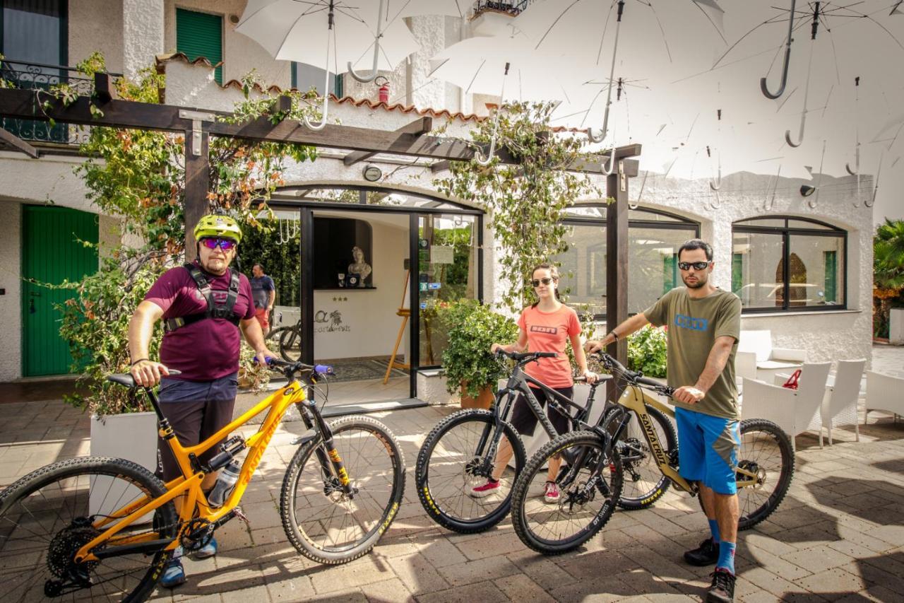 Hotel Riviera Pietra Ligure Eksteriør billede